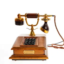 Schrack Telefon im Retro-Holzdesign mit Messing-Akzenten, perfekt als Requisite - Bild 2