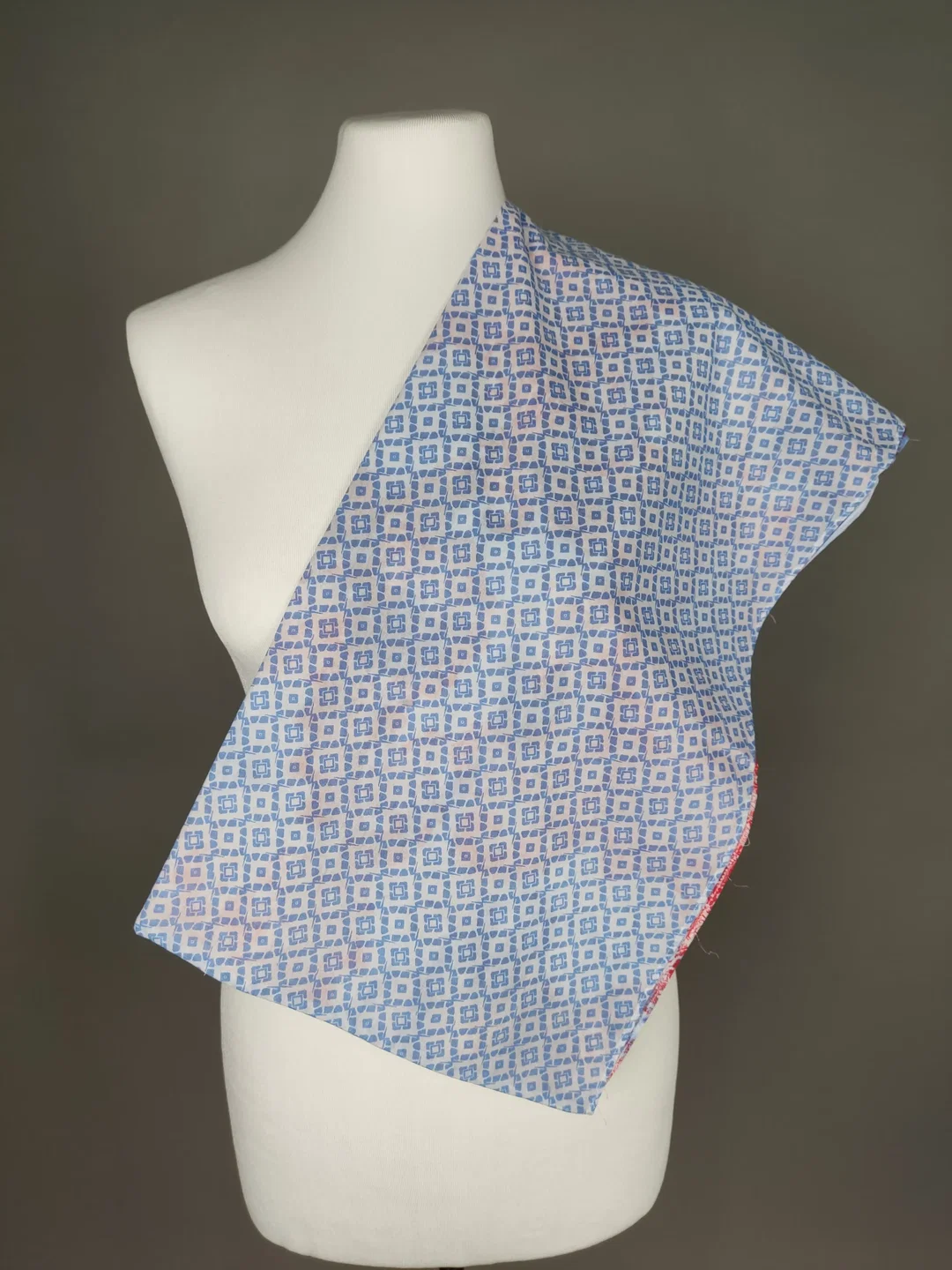 Walbusch Damen Schlauchschal blau-weiß-rot – Bild 4