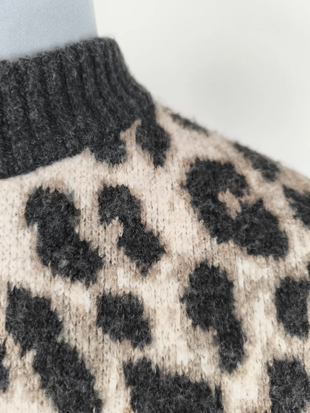 Damenpullover H&M  Gr. 5 – Bild 2
