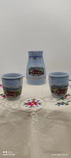 Lilien Porzellan Krug mit 2 Bechern 'Schneeberg' | Retro-Charme - Bild 1