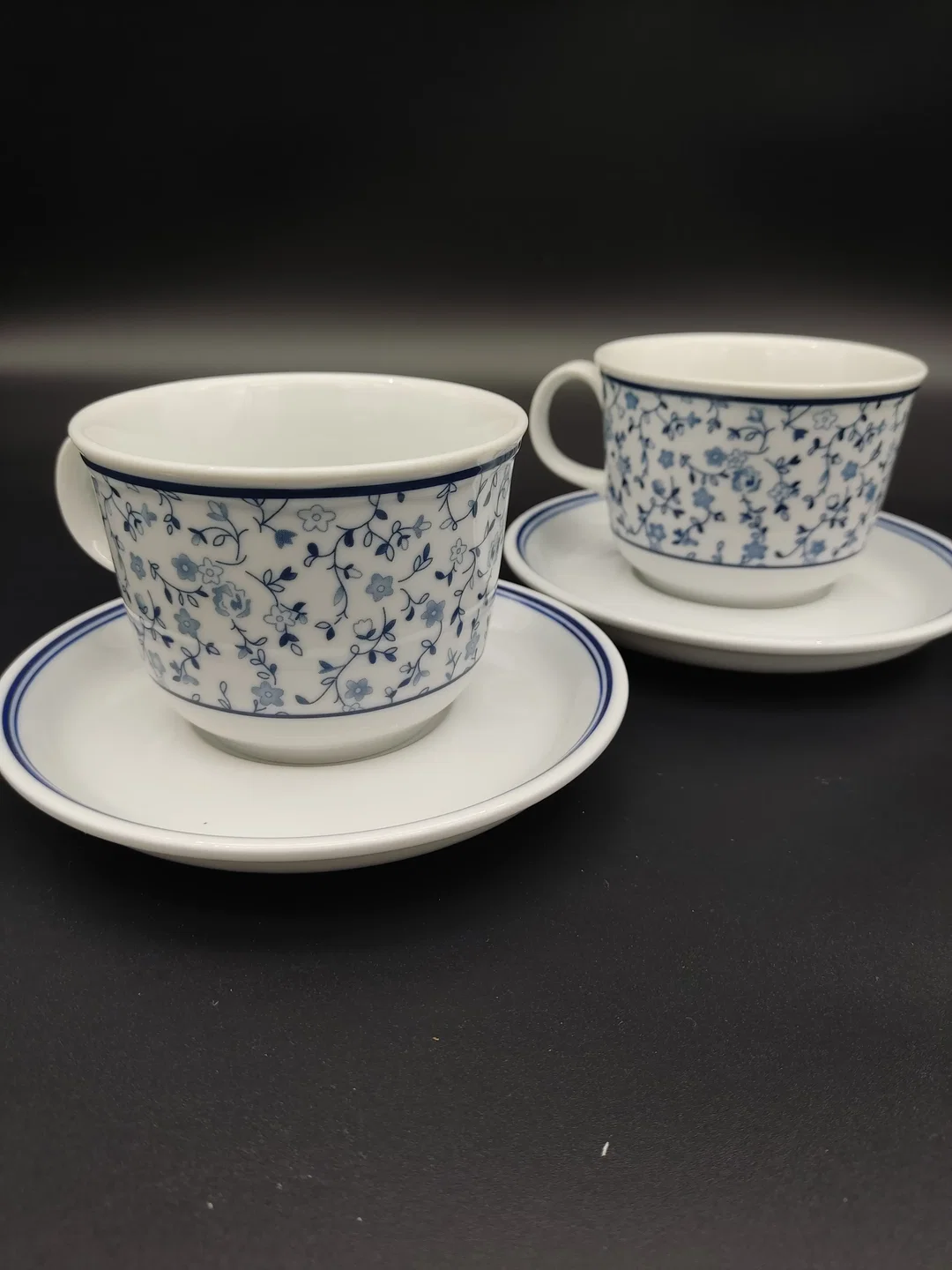 6er Set Lilien Porzellan, Vintage – Bild 2