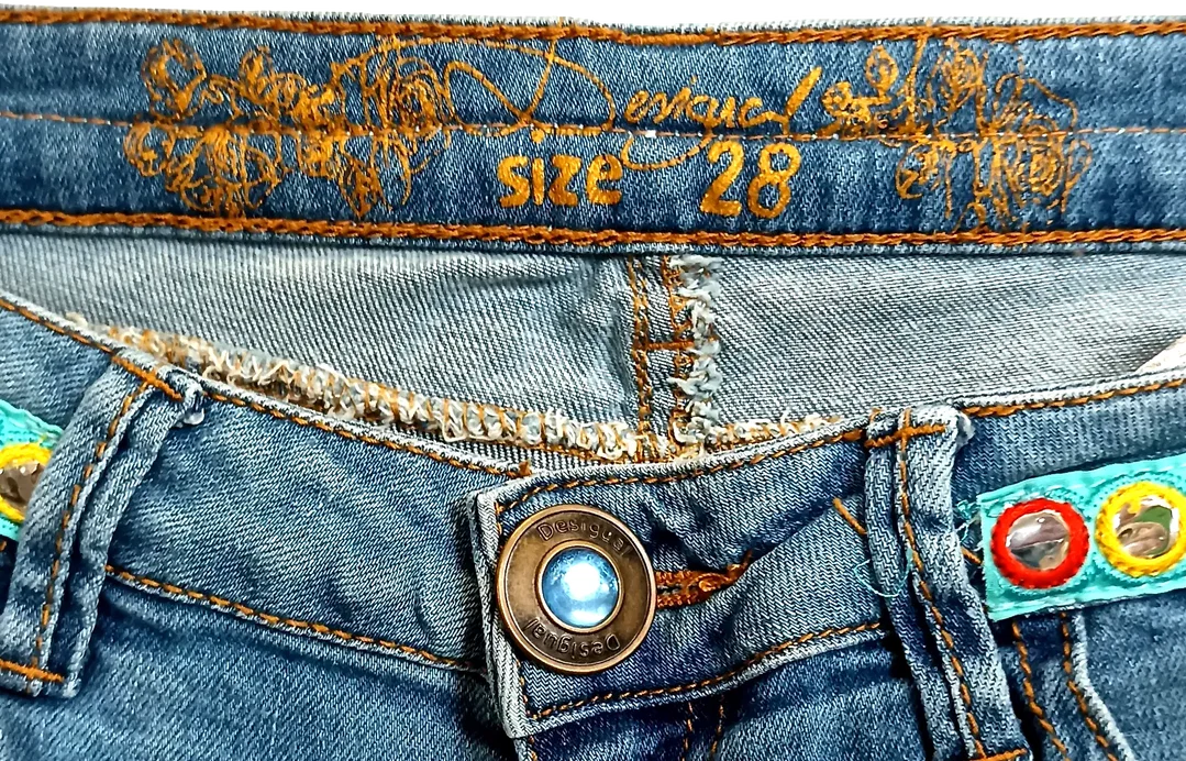 Desigual Damen Jeans blau gemustert Gr. 28 – Bild 3