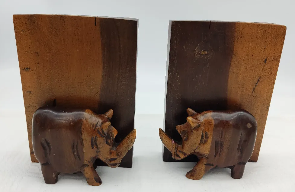 Buchstützen aus Holz Nashorn – Bild 3