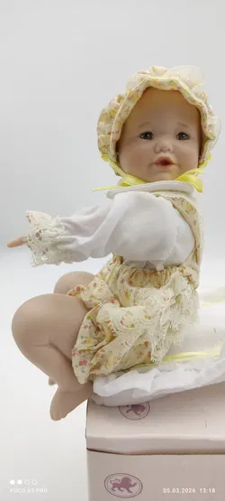 Ashton Drake Porzellanpuppe 