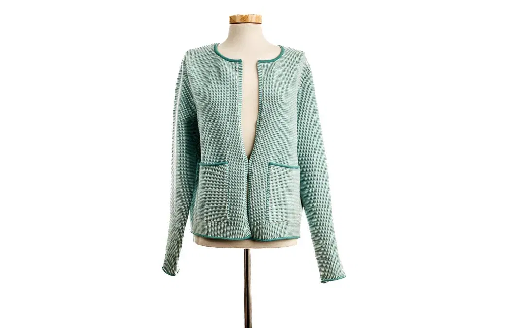 MAERZ Muenchen Strickjäckchen Gr. 36 türkis / weiß - Bild 1