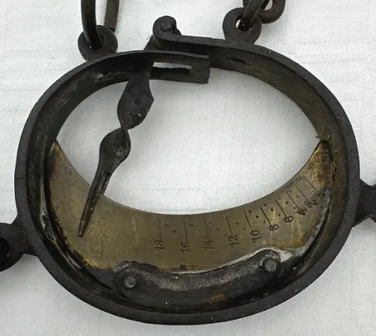 Antike Hängewaage / Mondwaage – Bild 2