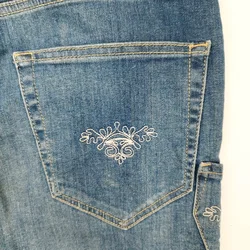 Jeans-Shorts, Almgwand bestickt | Trachten-Charme – Vorschau 3