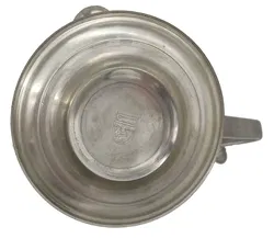  Zinnbecher Set 6-teilig von BMF (Bayerische Metallwarenfabrik) - Mittelalterliches Reliefmotiv - Reinzinn, inkl. Artina Zinnkanne mit Deckel - Bild 7