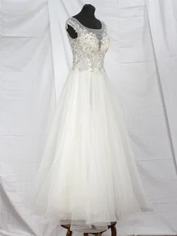 Hochzeitskleid - 01 - Natali Bridal (Prag) - Gr. L - Bild 2