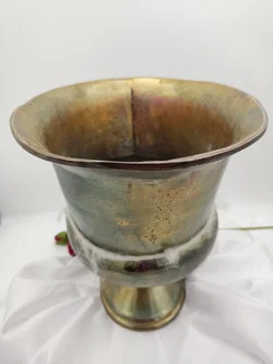 Antik-Goldene Aluminium-Pokalvase | Handgemachter Vintage-Look – Vorschau 6