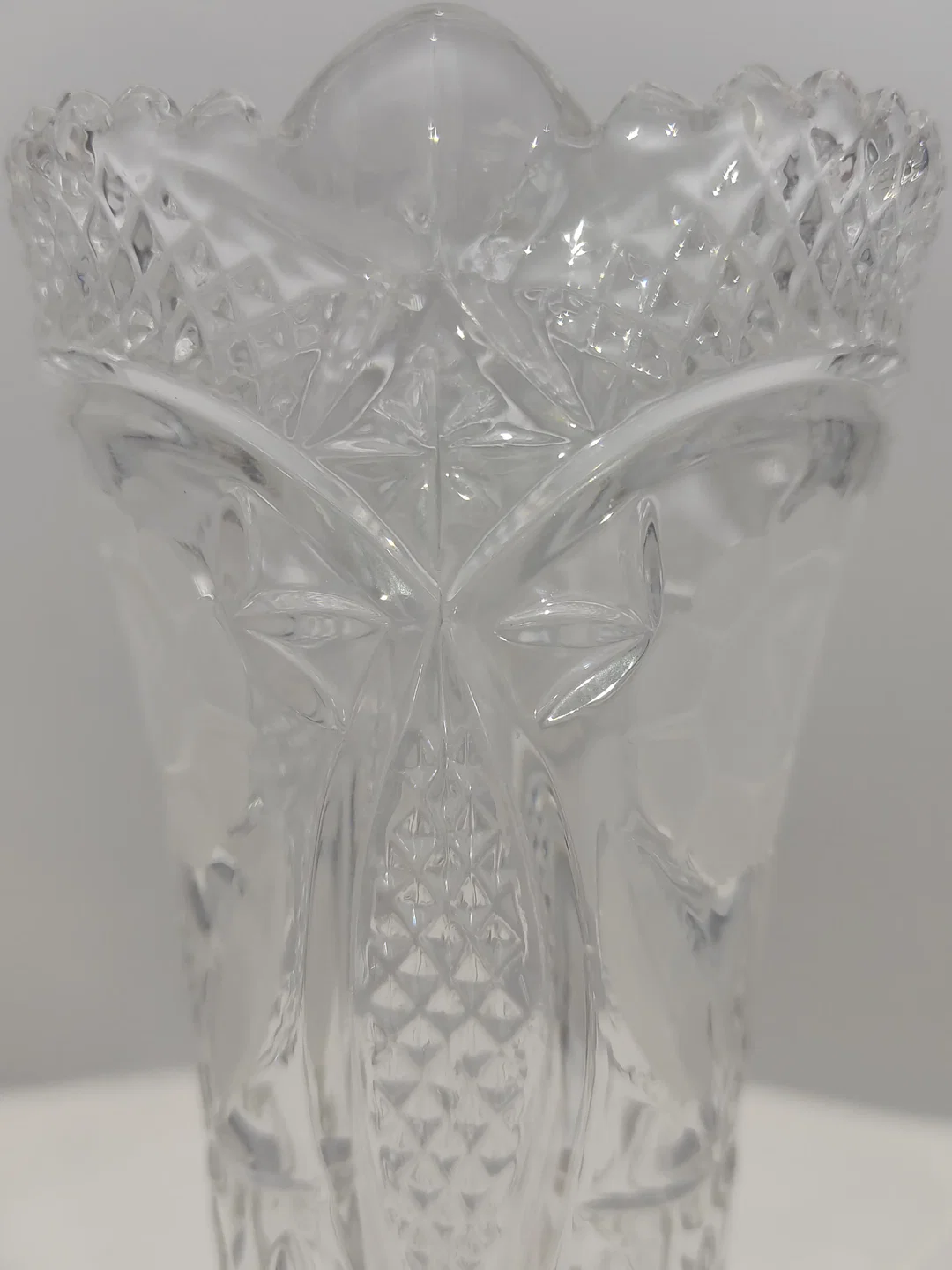 Bleikristall Vase  mit Blumenmotiv | Von Anna Hütte  – Bild 4