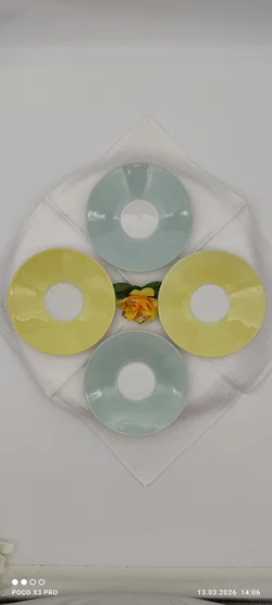 Lilien Porzellan Untersetzer 4er | Charmant Gebraucht - Bild 2