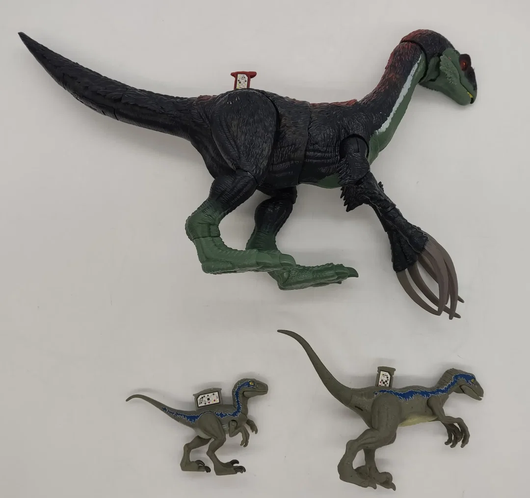 Jurassic World Dinosaurier Konvolut 3 Stück (1 Dominion Sound Slashin + 2  Raptoren) – Bild 4