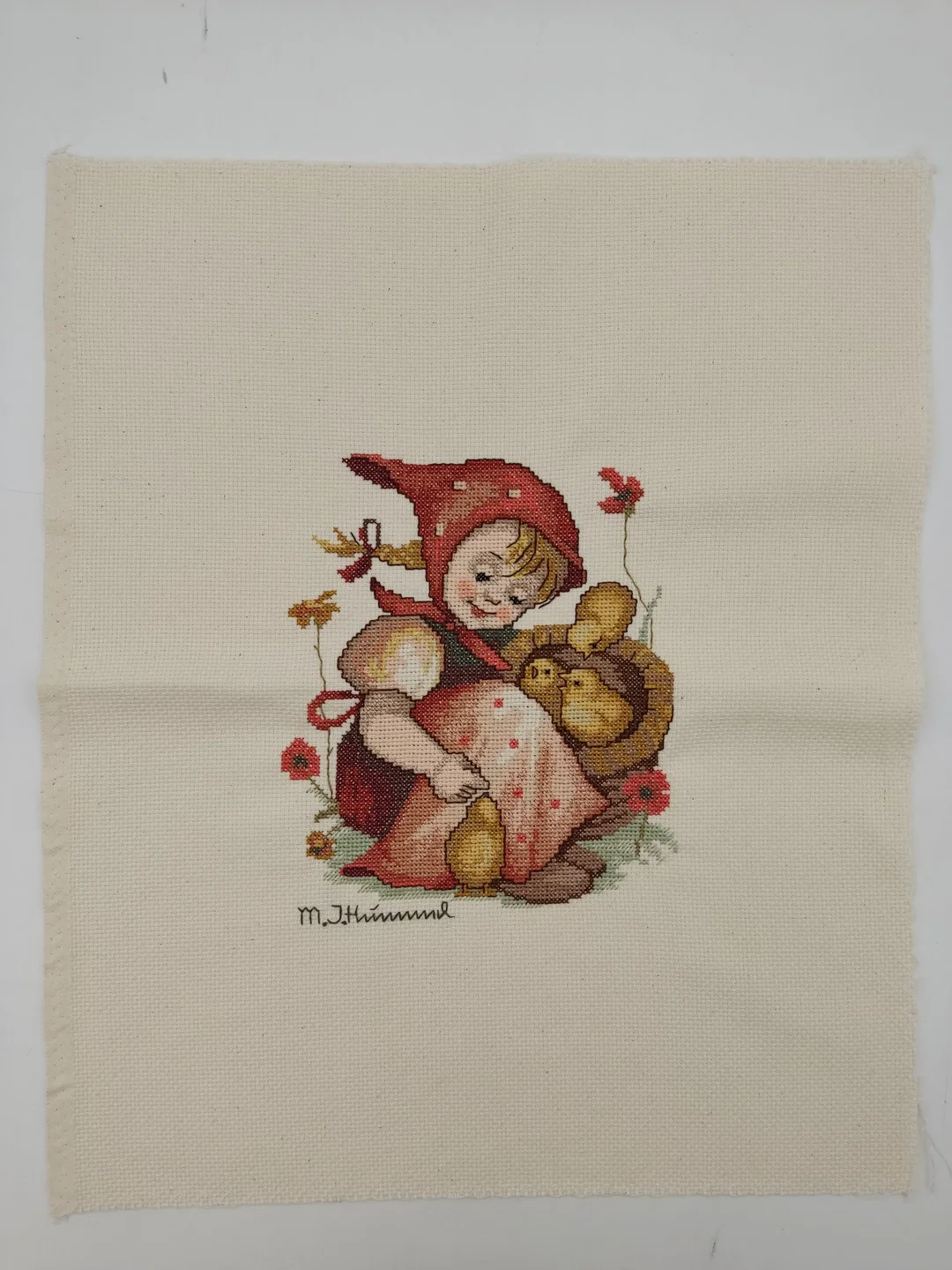M. J. Hummel-Kreuzstich-Bild: Mädchen mit Küken – Bild 2
