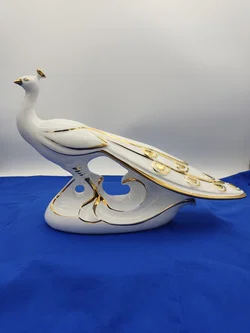 Vintage Porzellan Pfau Skulptur - werß/Gold (24K Echtgold) - Made in Italy -  Länge 44cm, Höhe 27cm – Vorschau 2