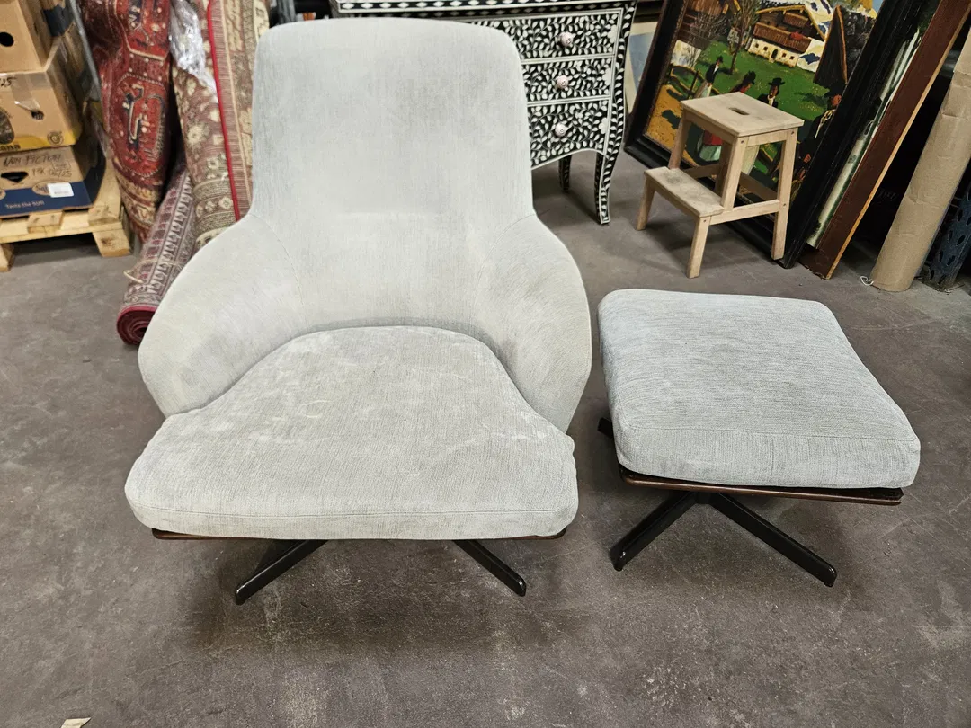 Minotti Designer Lounge Sessel + Hocker - Möbel  - Bild 1