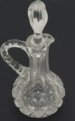 Glaskaraffe mit Schliffdekor, ca. 21 cm hoch - Bild 2