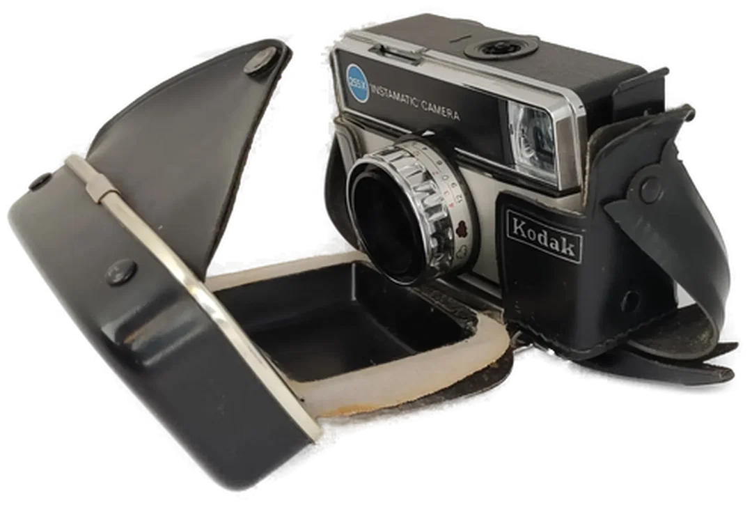 Kodak Instamatic 255x Sucherkamera mit Tasche – Bild 2