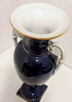 Original Meissen Schlangenhenkelvase Kobaltblau Blumenmalerei Golddekor 25,5cm - Bild 3