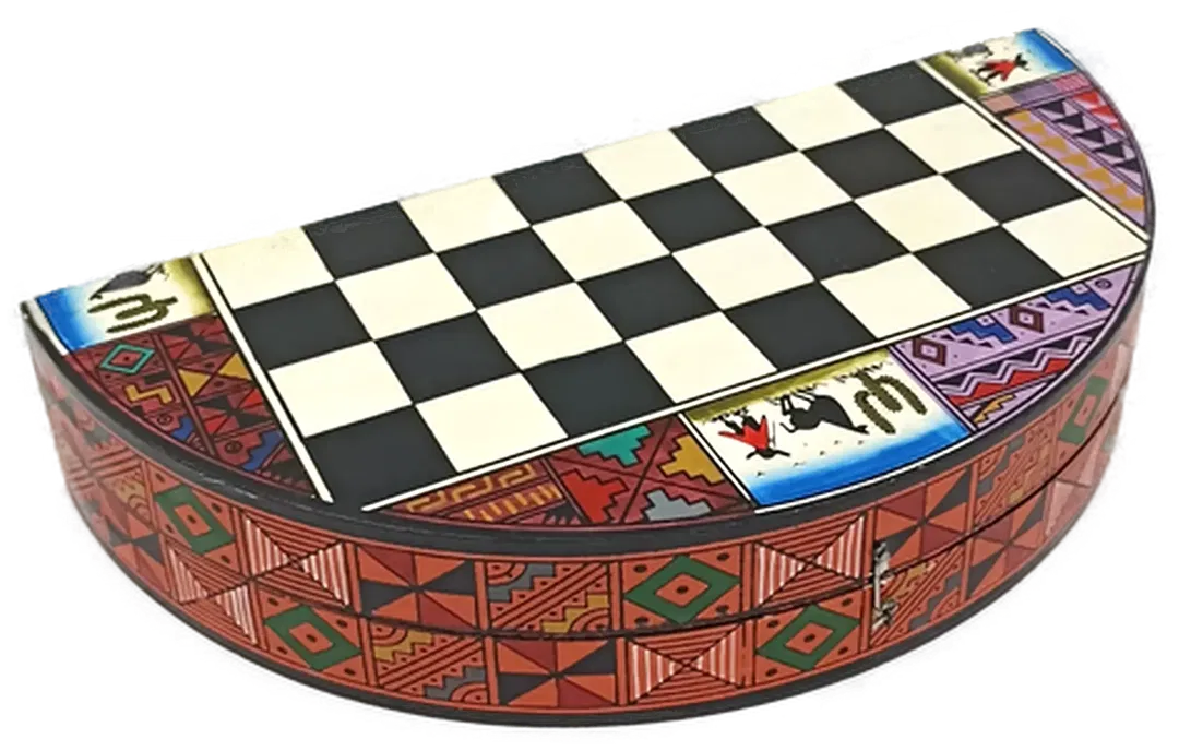 Schachspiel aus Peru handbemalt: Inka gegen Spanier – Klappbares Holzbrett - Bild 1