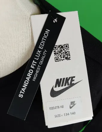 Nike - Kinder T-Shirt Gr. 134-140 – Bild 4