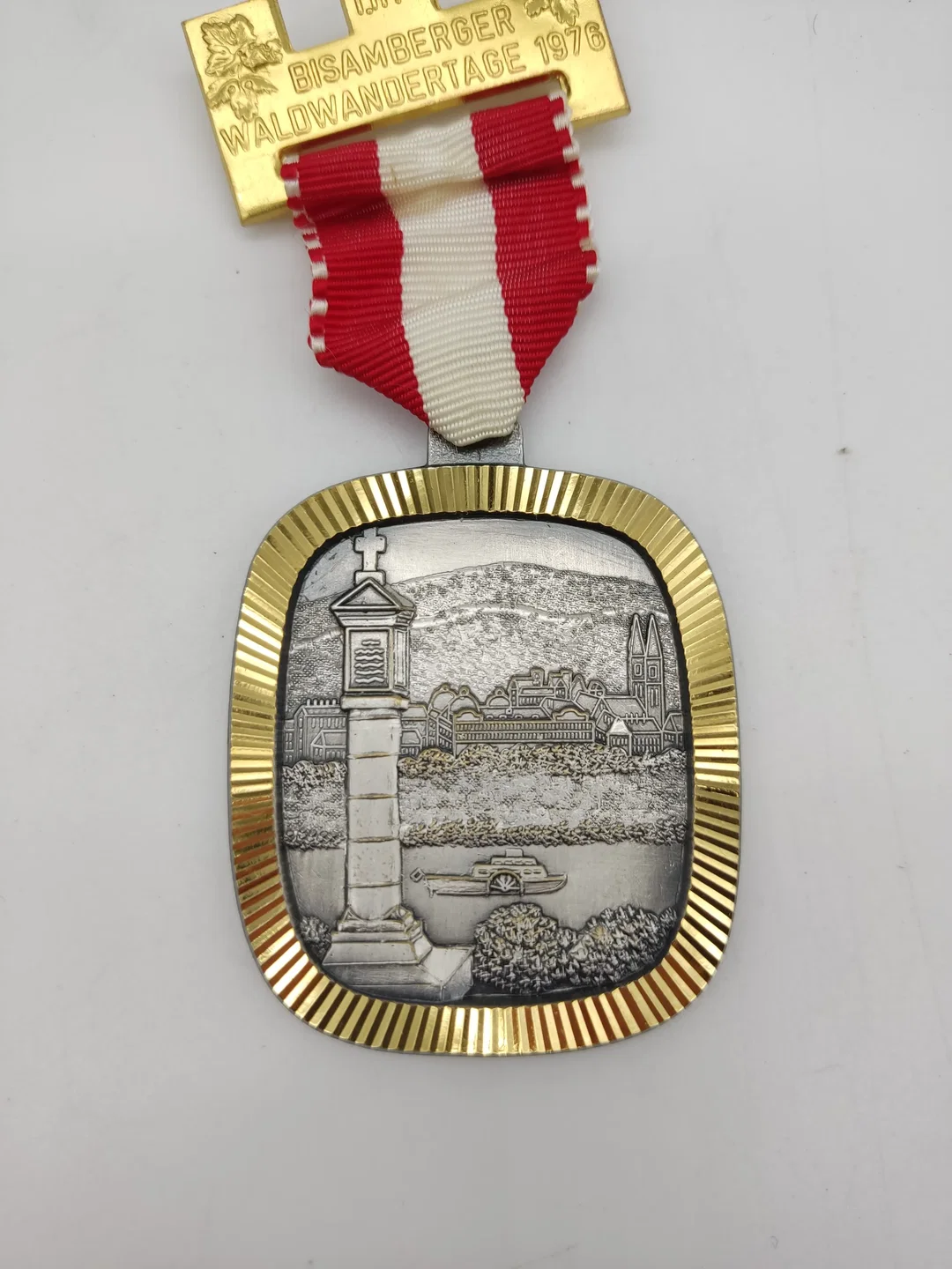 6x Vintage Wanderabzeichen Bisamberg – Bild 5