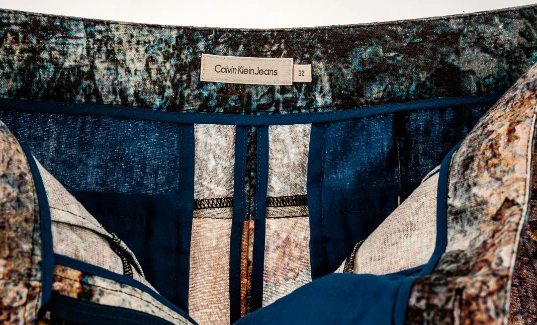 Calvin Klein Sommer Short bunt Gr. 32 mit Etikett – Bild 2