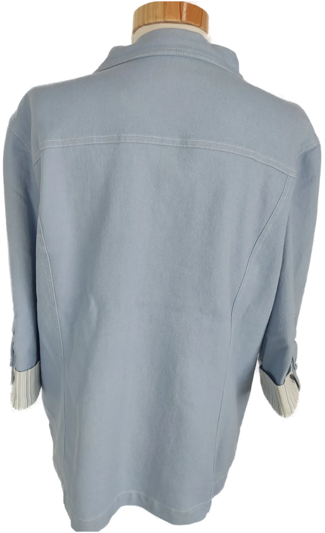 Jacke dreiviertelarm mit Kragen, hellblau/gestreift mit Taschen, Größe 44 – Bild 3
