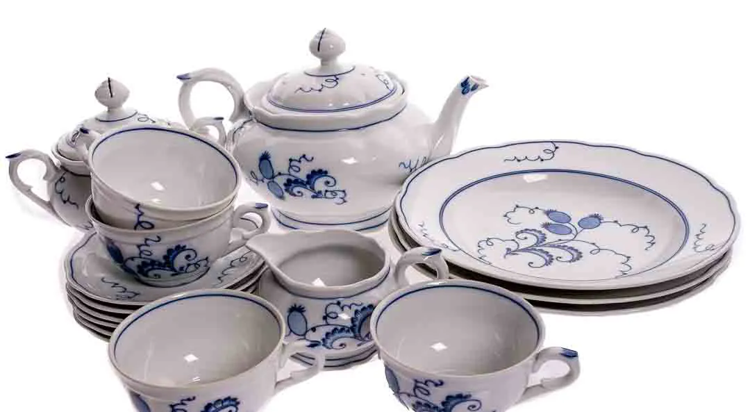 MEISSEN 16-teiliges Porzellanset in blau-weiß – Bild 2