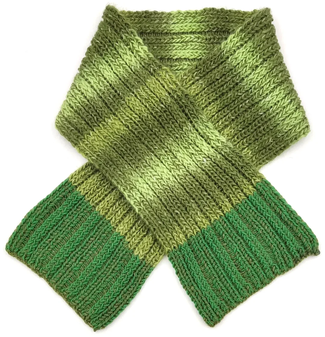 Handgestrickter Schal – Bild 1