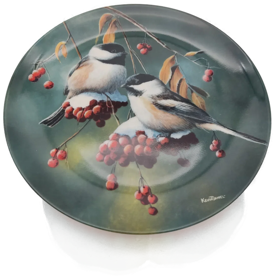 Porzellan Sammlerteller von Edwin M. Knowles, 3er Set, Kollektion Birds of Your Garden, "Ther Cardinal", "The Baltimore Oriole", "The Chickadee", von 1985 mit Wandhalterung – Bild 3