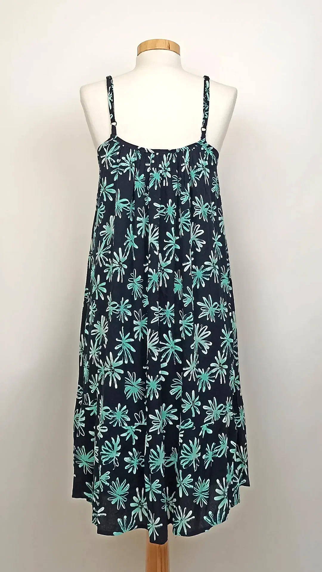 Janina Midikleid schwarz gemustert Gr. 42 – Bild 2