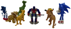 8 Spielzeugfiguren + Skateboard - Bild 4