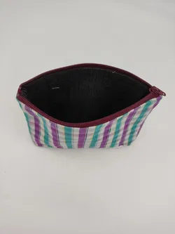 Kleine gefütterte Stofftasche mit Zipp mehrfarbig - Bild 2