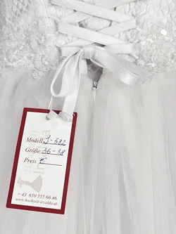 Hochzeitskleid - 03 - Atelier Irvalda (Wien) - Gr. M - Bild 10