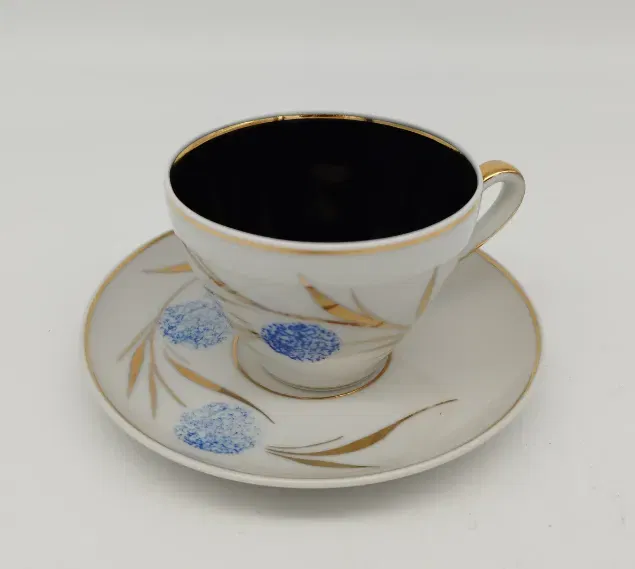 Espressoset aus Porzellan – Tasse mit Unterteller, Graf von Henneberg, Ilmenau, gebraucht mit Schönheitsfehler - Bild 1