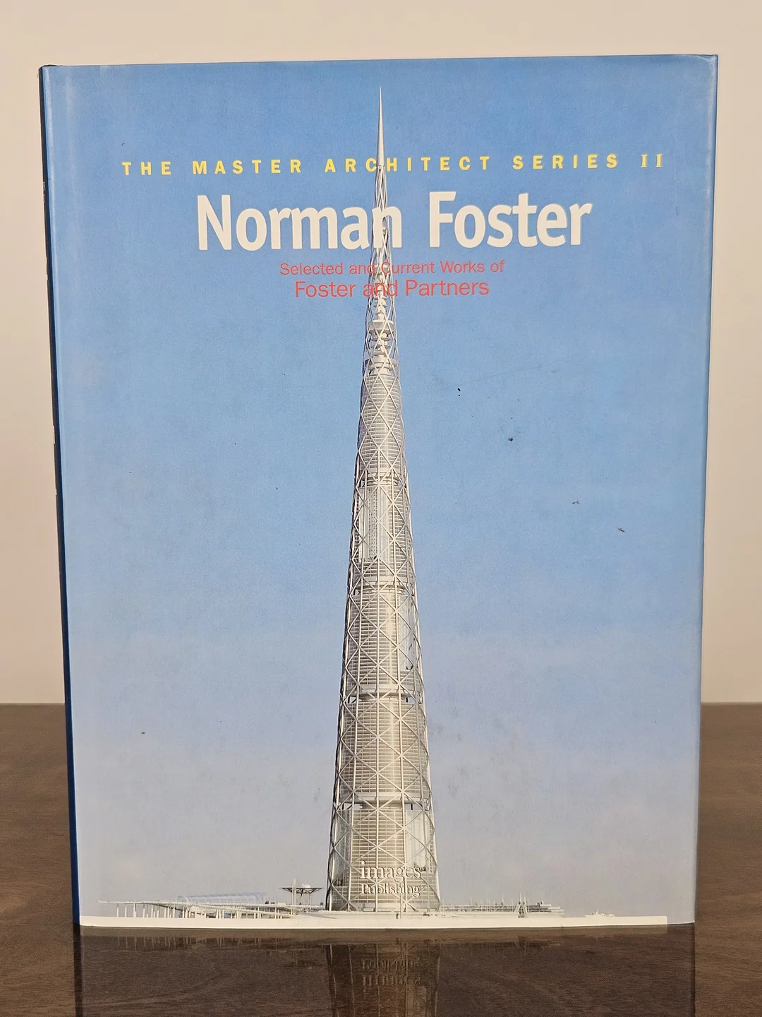 Norman Foster- Selected and current works of Foster and Partners. - Bild 1