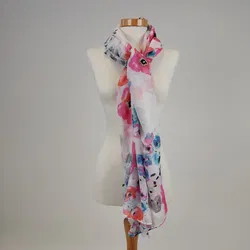 Damenschal im geblümten Stil - Bild 1