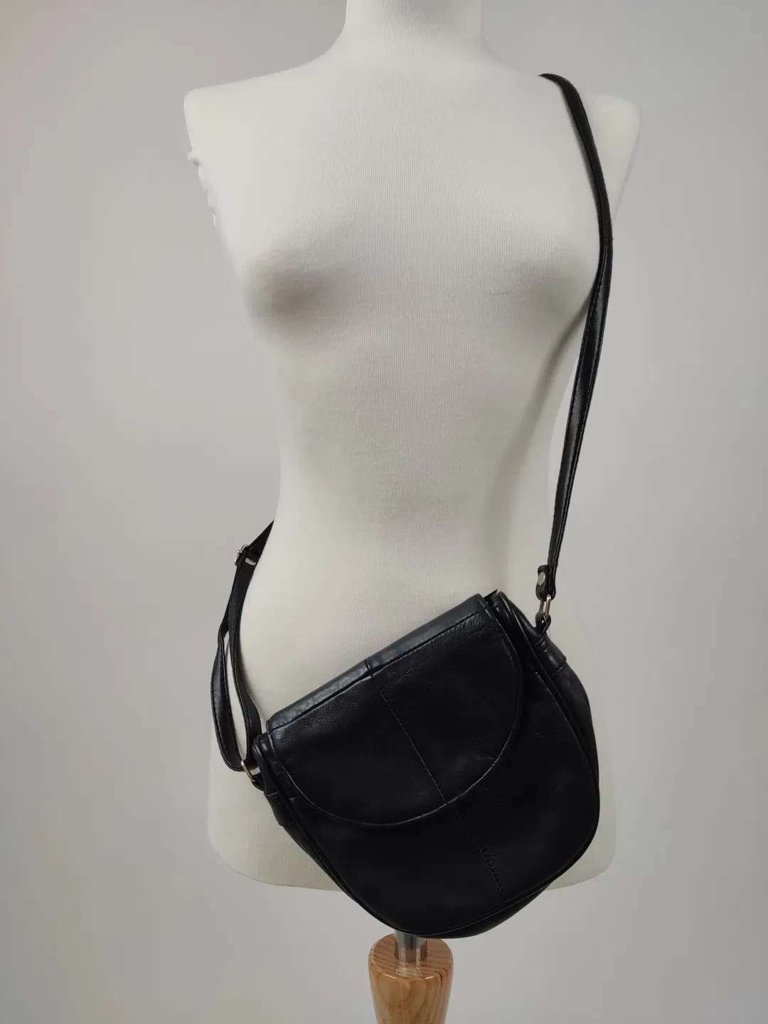 Rinaldo Damenhandtasche schwarz - Bild 4