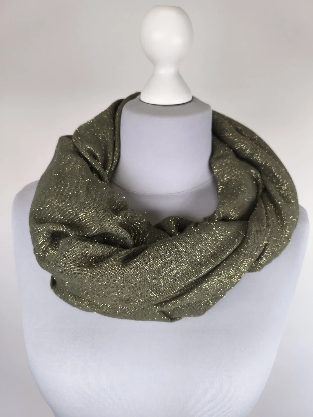 Damenschal Tuch olivgrün und gold – Bild 2
