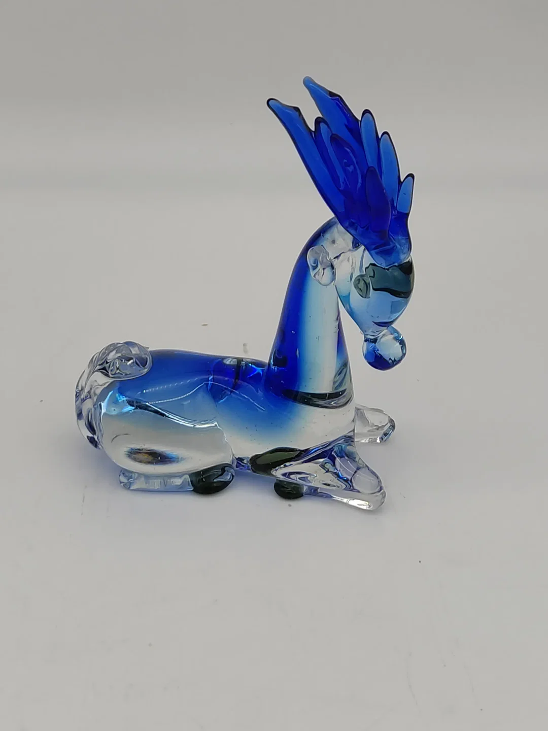 Ausgefallene Glasfigur "Fabelwesen/Pferd" - blau/transparent – Bild 3