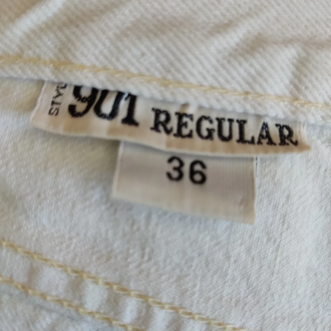 REPLAY Herrenjeans Regular 901 weiß mit Knopfleiste - Gr. W36 – Bild 4