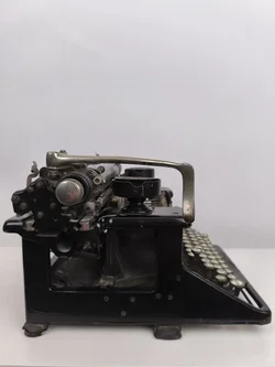 antike Schreibmaschine, Woodstock Nr. 5, Sammlerstück - Bild 2