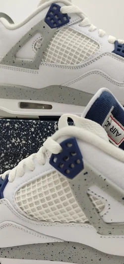 Air Jordan 4 Sneaker White/Midnight Navy Gr.40 | Wie Neu – Vorschau 5