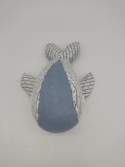 Kleiner Walfisch - handgenäht - Bild 3