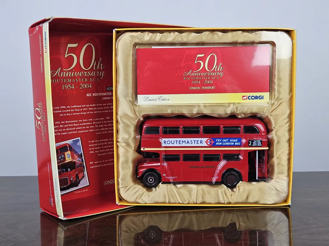 CORGI CC25904 50th Anniversary ROUTEMASTER BUS 1954-2004, London Transport  - Bild 1