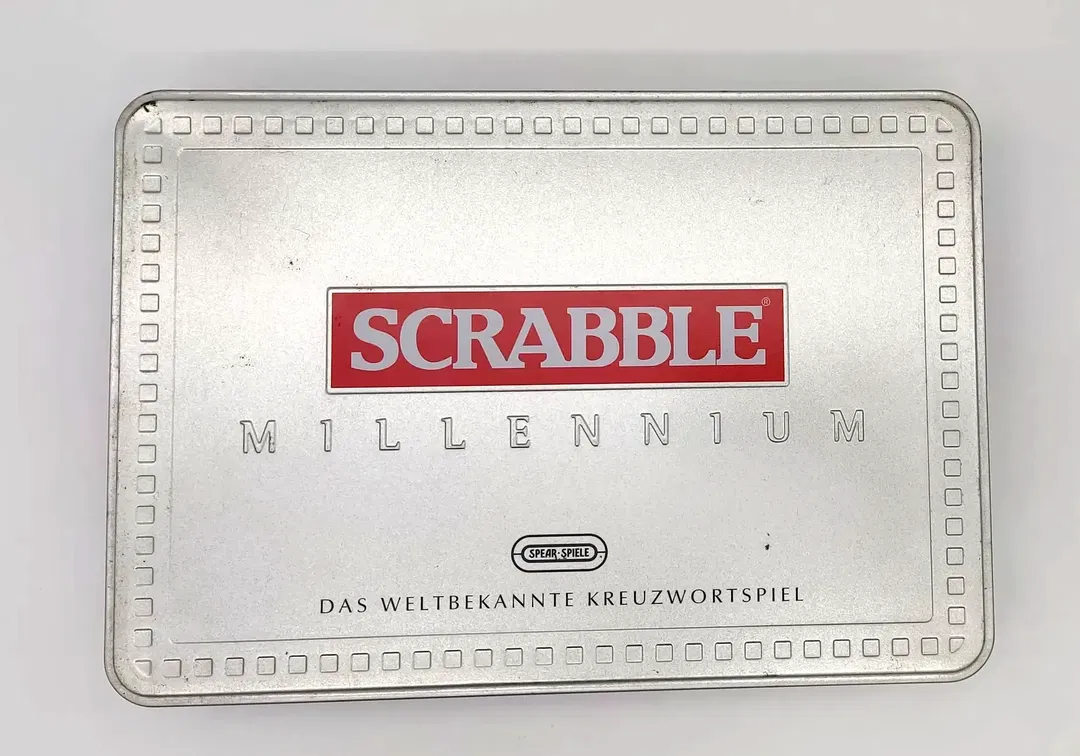 Scrabble Millenium Metallbox von Mattel - 2-4 Spieler Ab 10 Jahren - Bild 1
