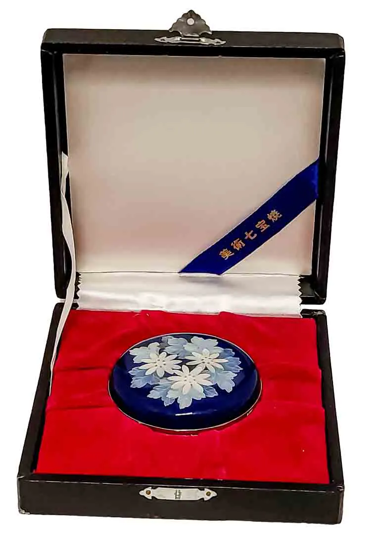 Ando Jubei Cloisonné Dose – Japanische Emaille-Kunst, Blumen (ca. 8 cm) - Bild 1