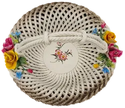 Bassano Porzellan/Keramik Korb mit Blumenmuster und Blumenschmuck  Höhe ca 21cm Ø ca 29cm - Bild 3