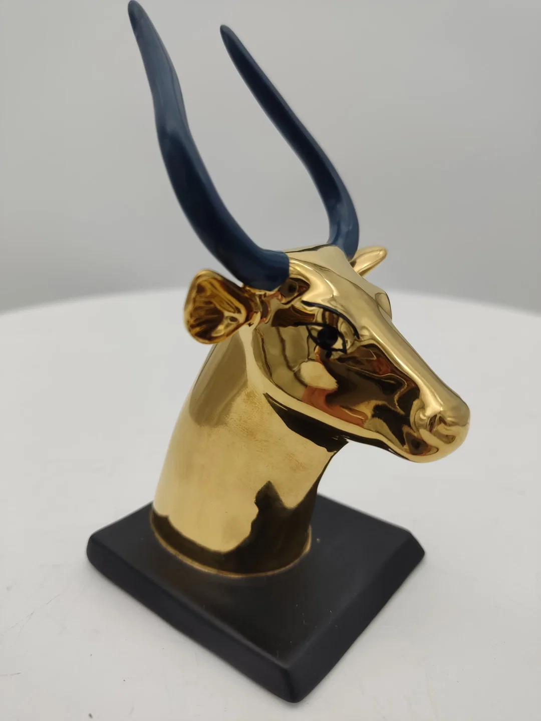 Goldener Sacred Cow Porzellan & Zertifikat von Franklin Mint | Limitierte Rarität - Bild 1